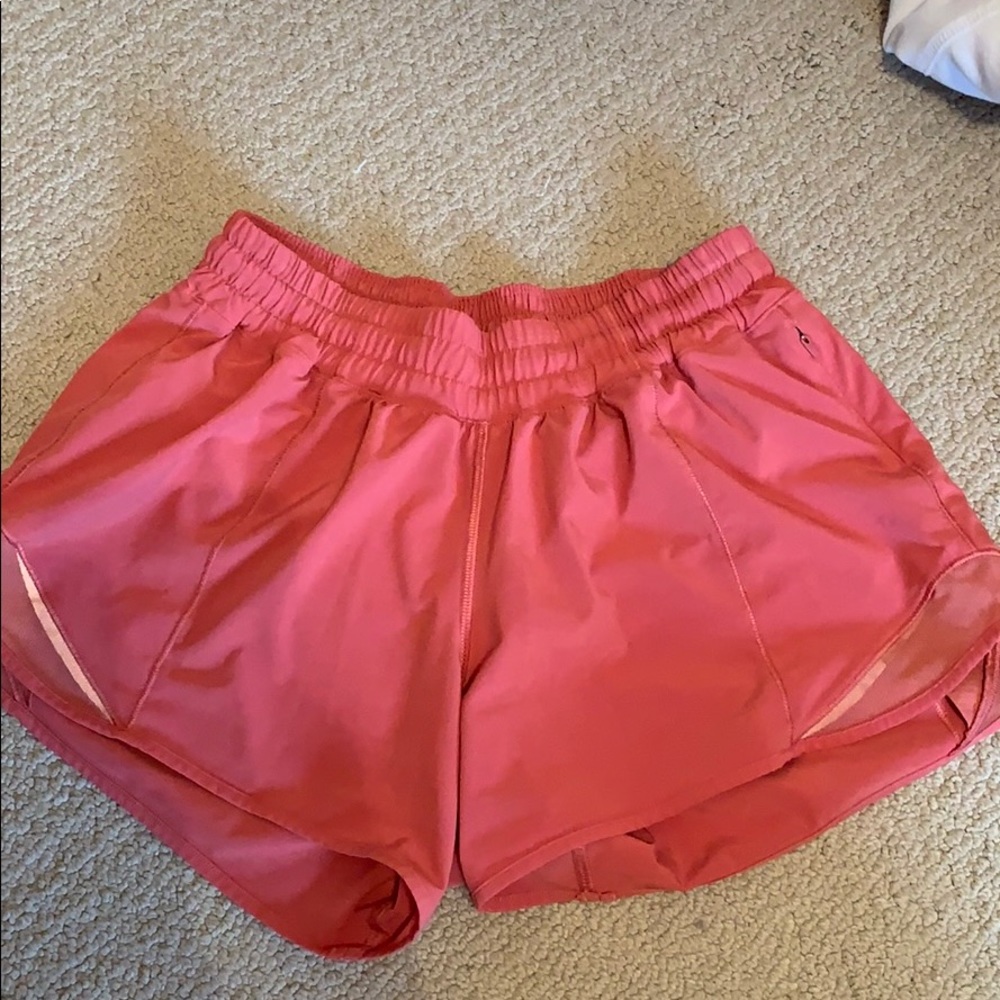 Lululemon hotty hot 4” short